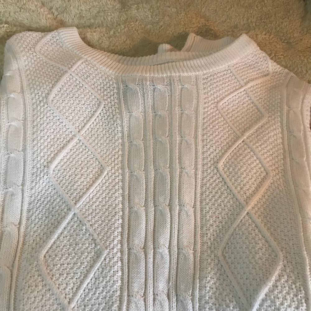 Men’s off white sweater. NWT